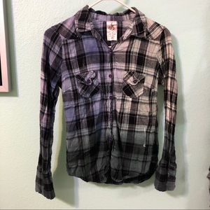 🧚🏽‍♀️3/$15 Blue and Green Flannel Plaid Shirt